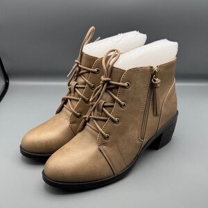 Easy Street womens Becker Boots